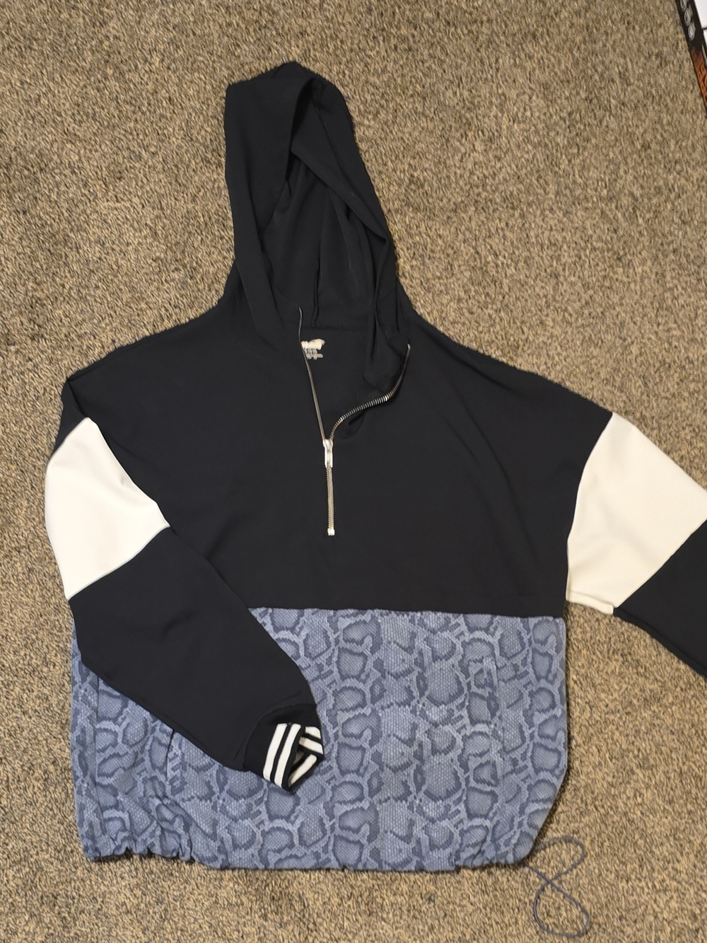 Avia Women's 1/2 Zip Hoodie Navy White Blue Animal Print Size L (12-14)